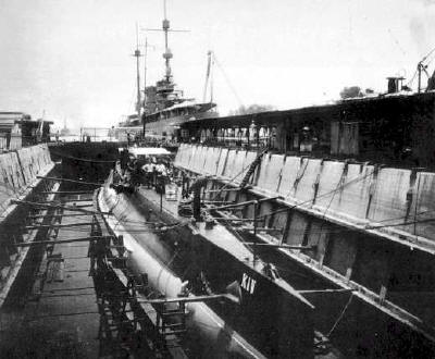 K IV in a dry-dock. Date and place unknown.