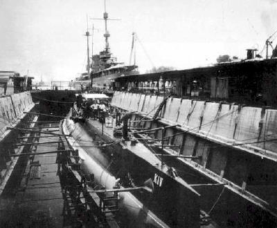 K IV in a dry-dock. Date and place unknown.